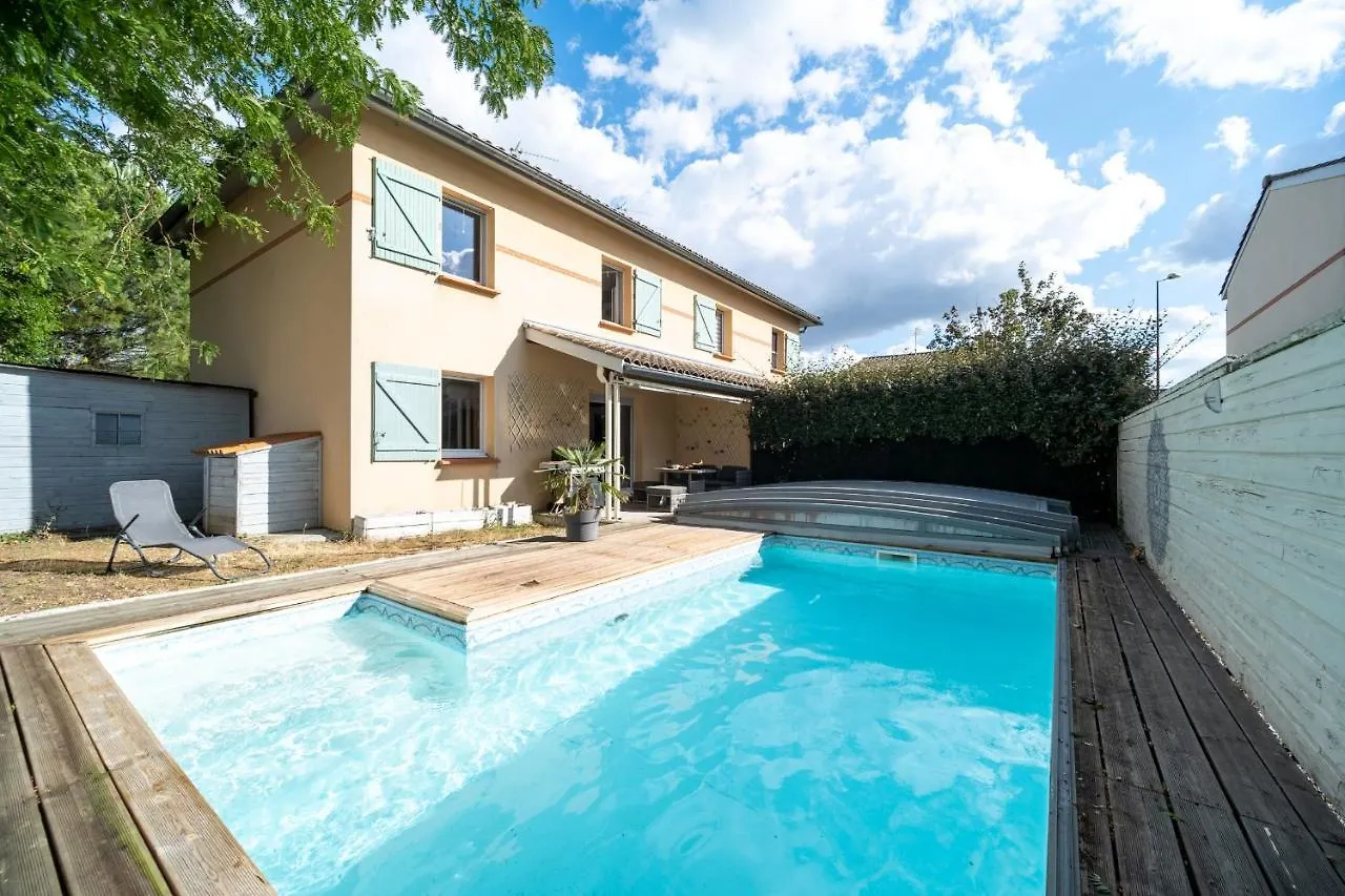 Villa Spacieuse Dans Toulouse Avec Piscine Et Bbq 0*,